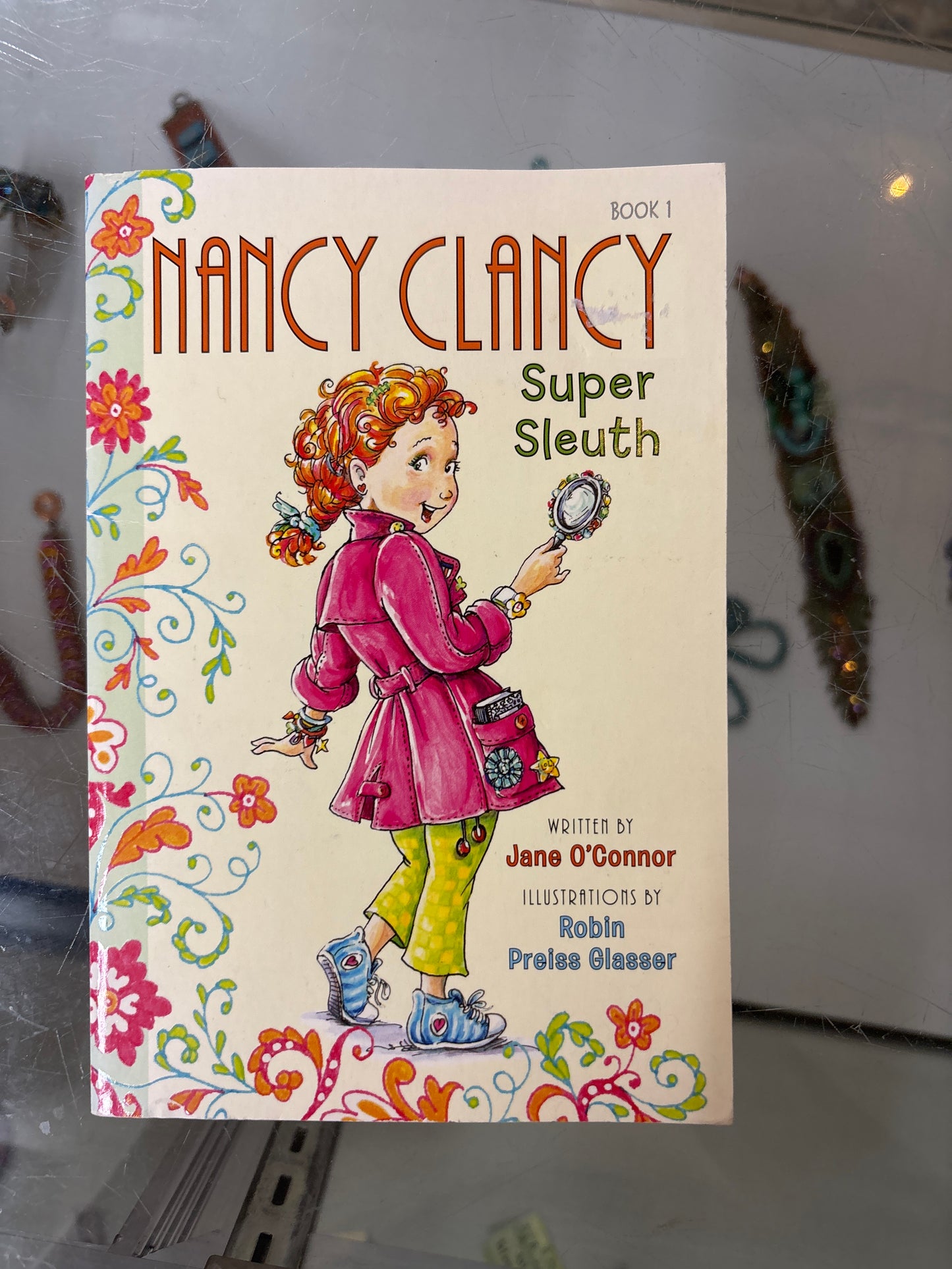 Nancy Clancy Super Slueth