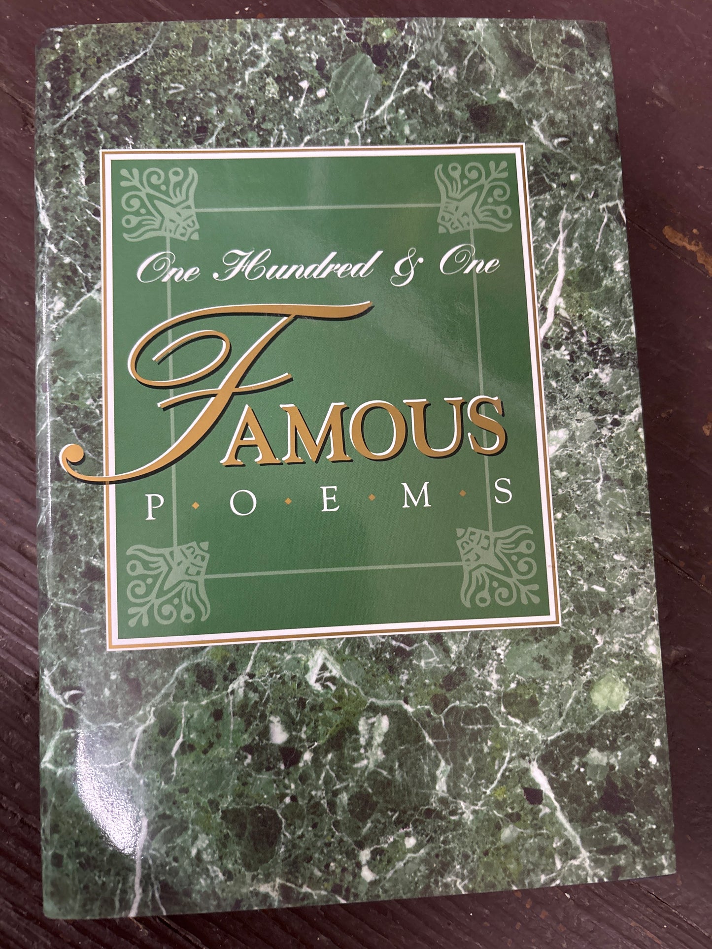 One Hundred and one Famous Poems