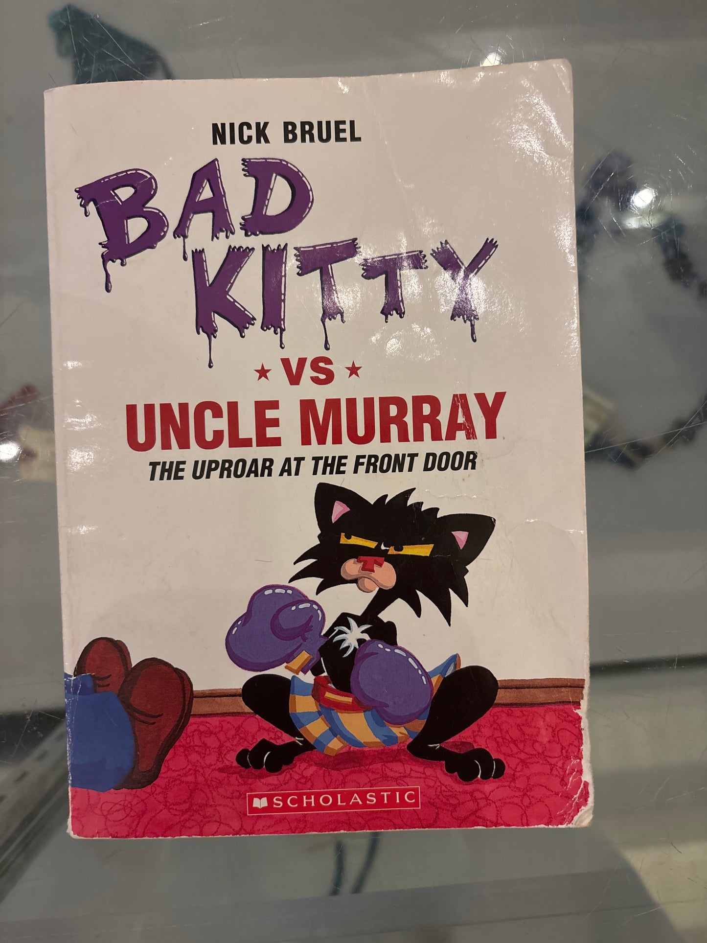 Bad Kitty vs Uncle Murray